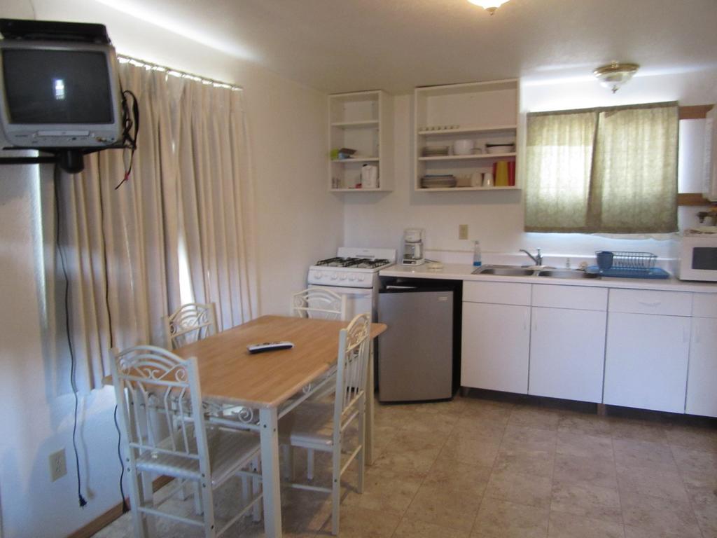 All Seasons Campground Ninilchik Room photo